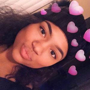 Meet your Posher, Seline